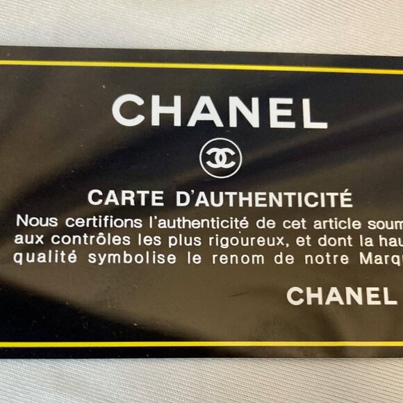CHANEL ~ Classic Card Holder~Quilted Lambskin, Black w/Authentication Card - Picture 8 of 16